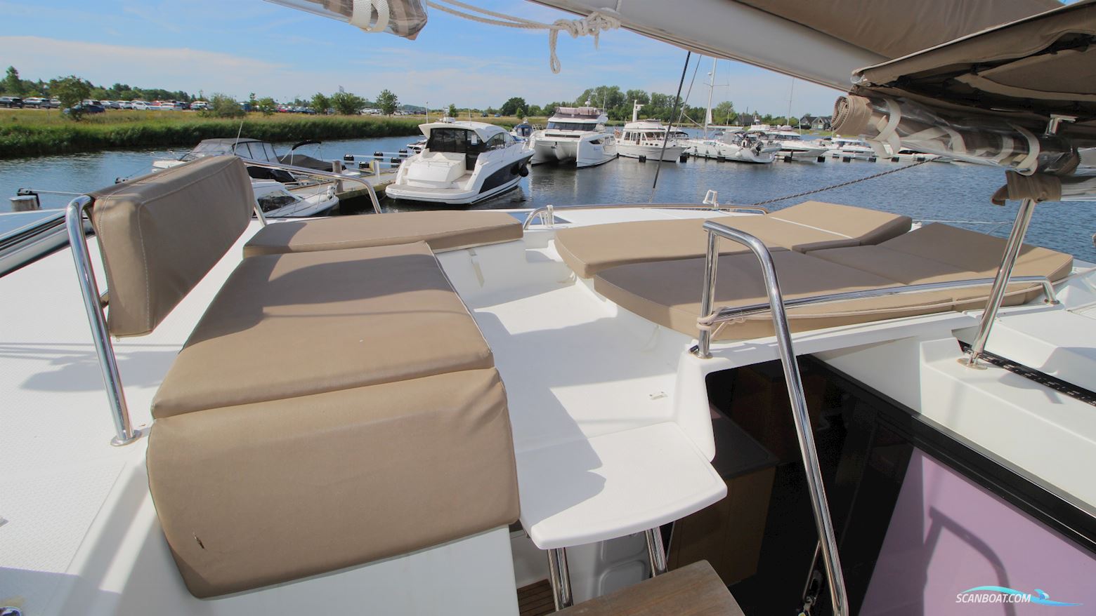Fountaine Pajot Helia 44