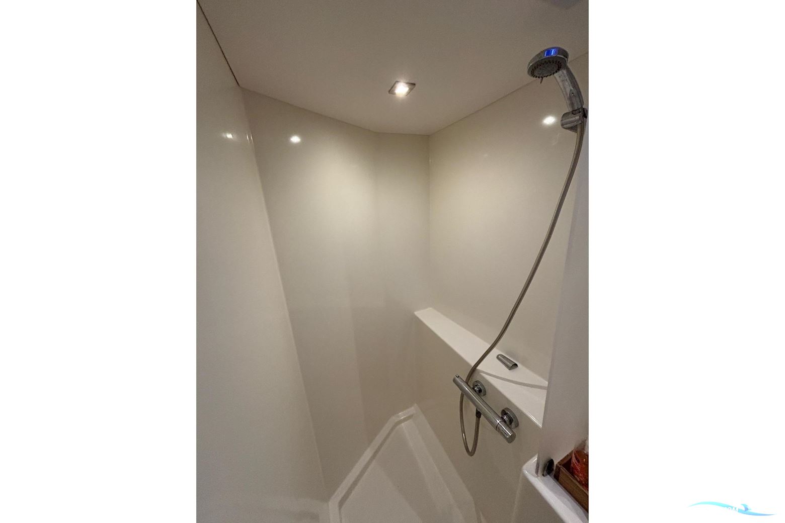 Fountaine Pajot Lucia 40