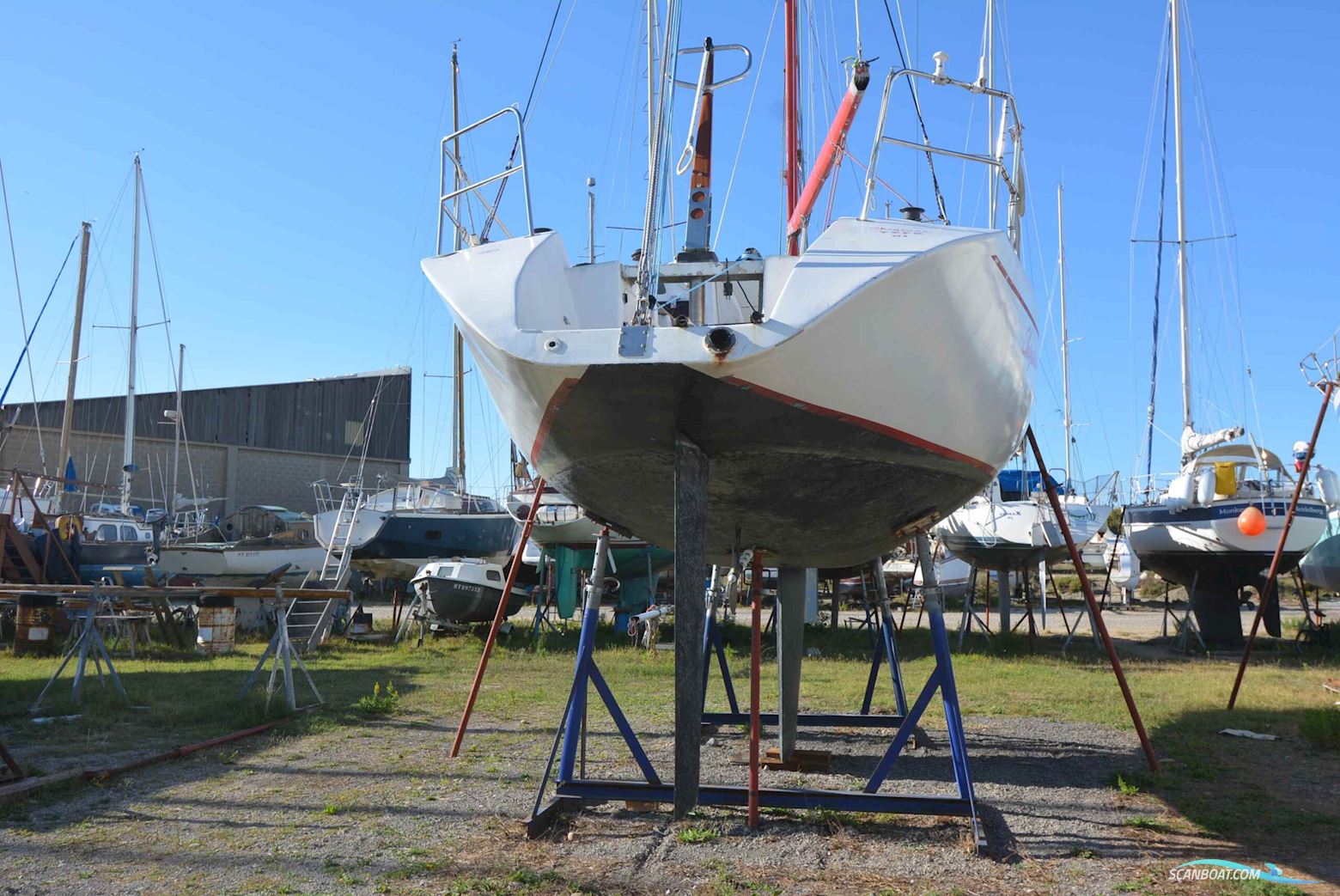 Fountaine Pajot ONE TONNER