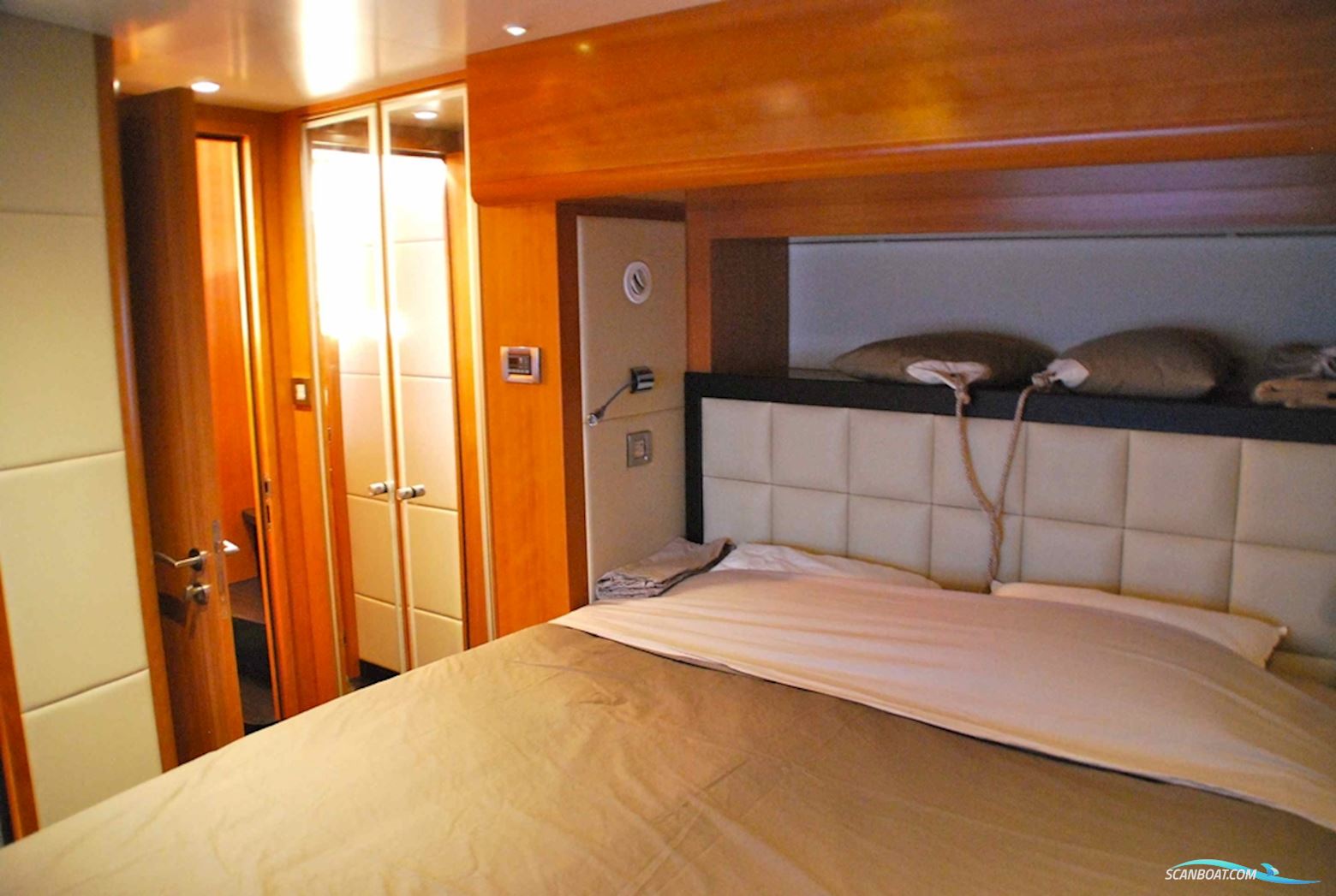 Fountaine Pajot Queensland 55
