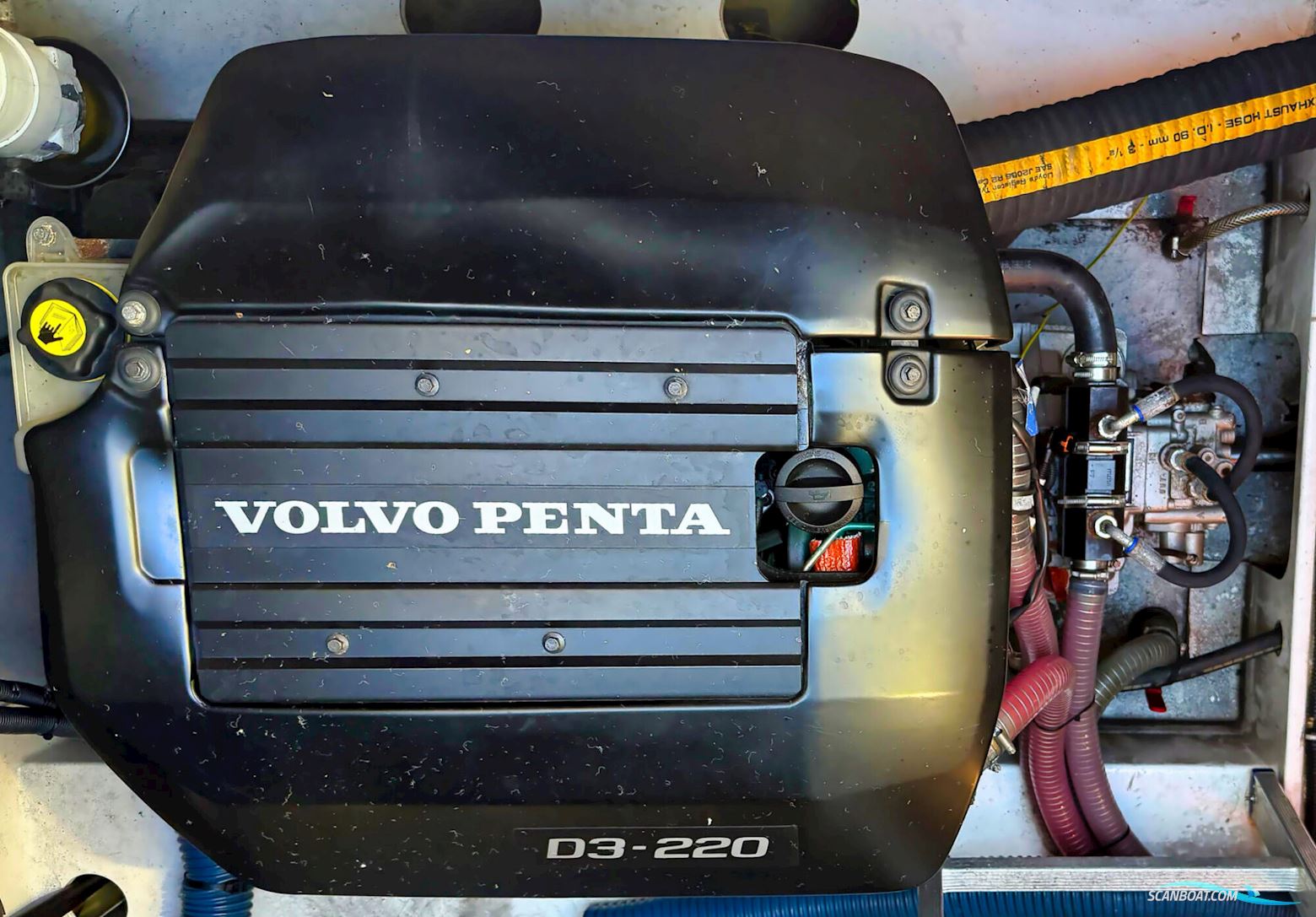 Fountaine Payot Motorcatamaran MY 37