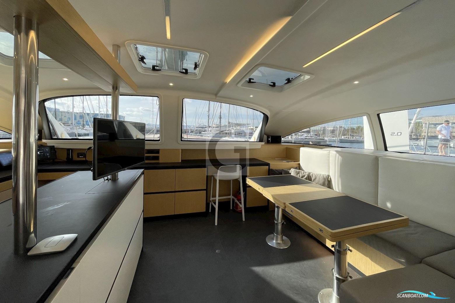 Ice Yachts Ice Cat 61