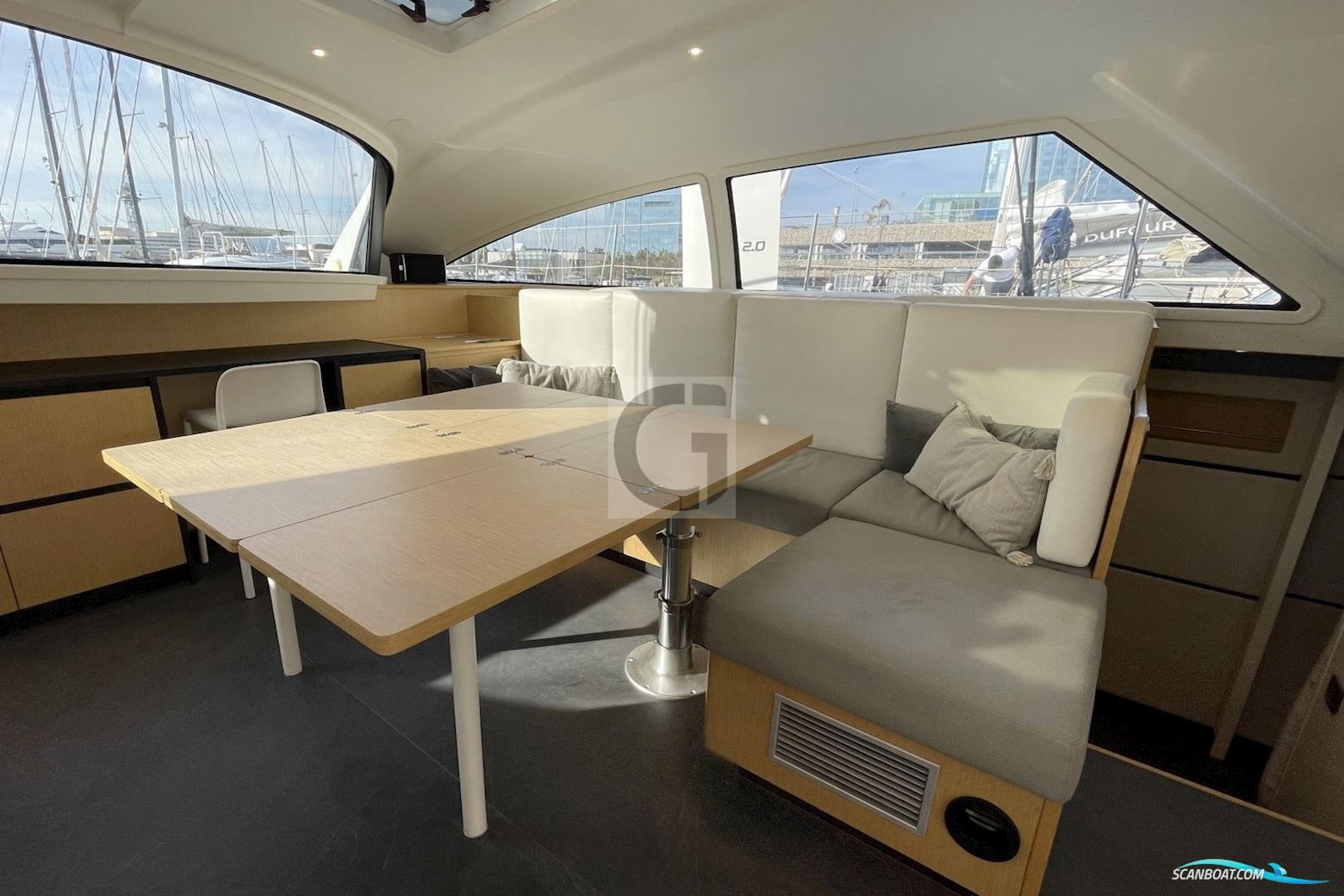 Ice Yachts Ice Cat 61