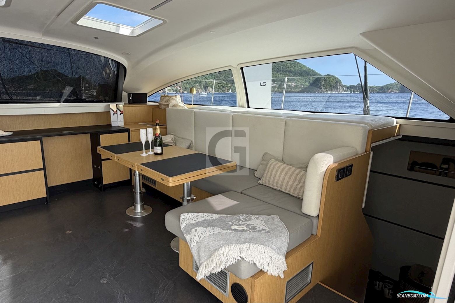 Ice Yachts Ice Cat 61