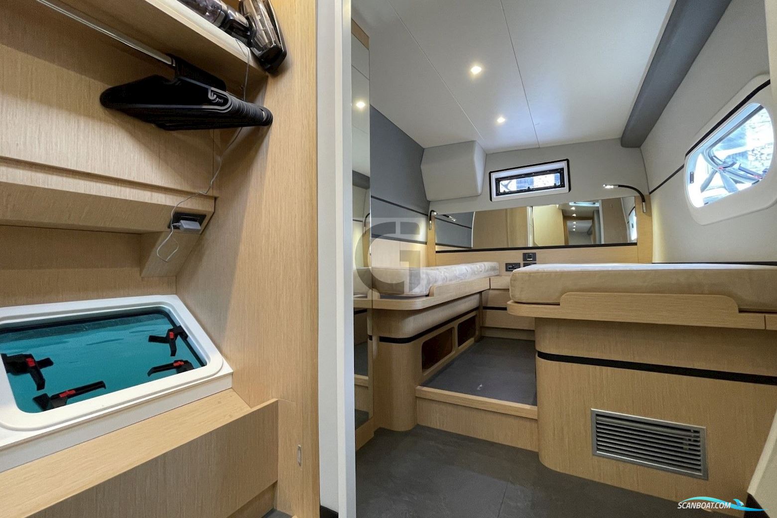 Ice Yachts Ice Cat 61