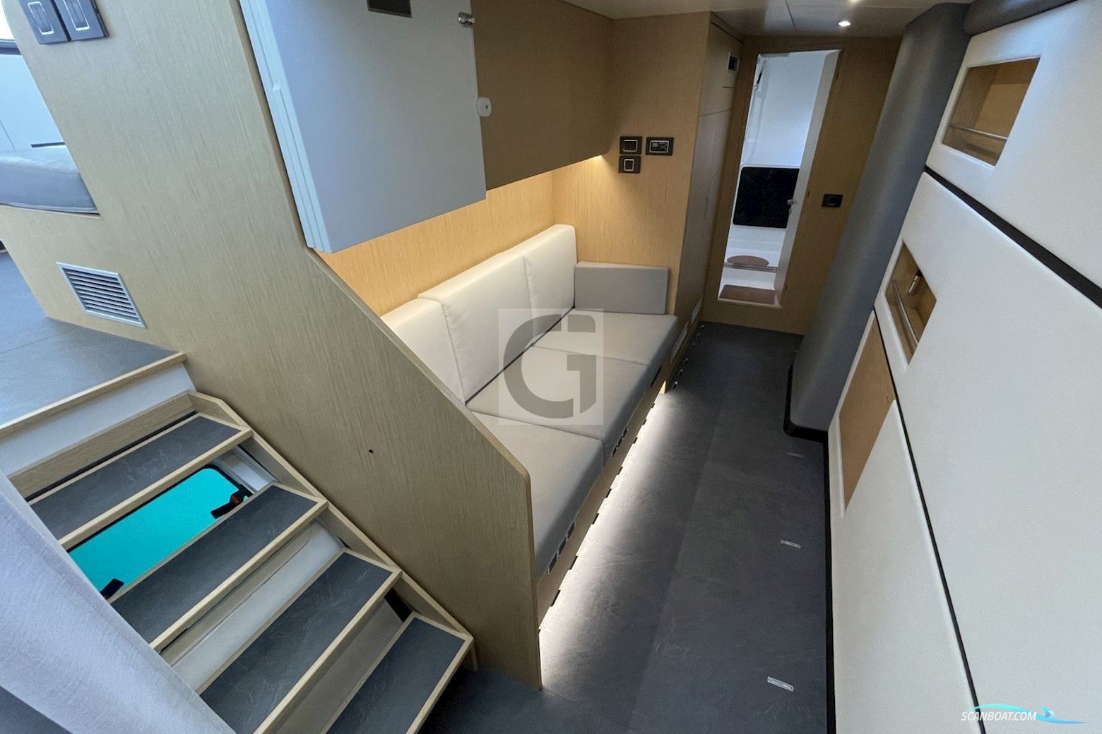 Ice Yachts Ice Cat 61