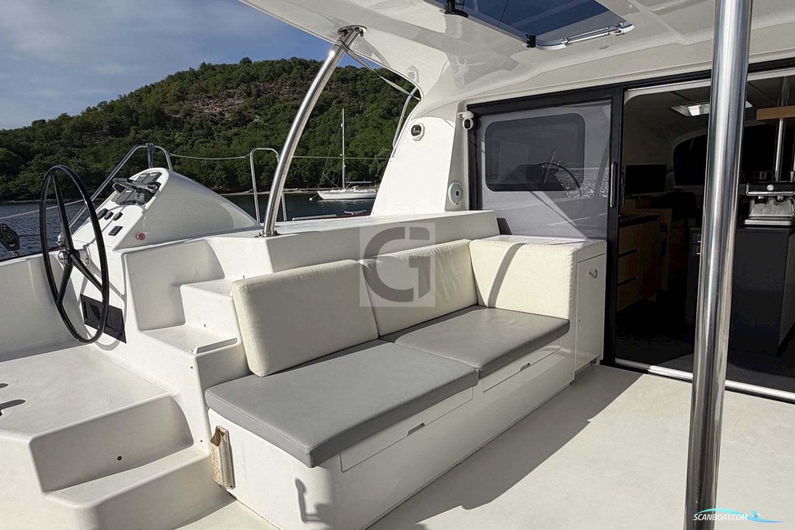 Ice Yachts Ice Cat 61