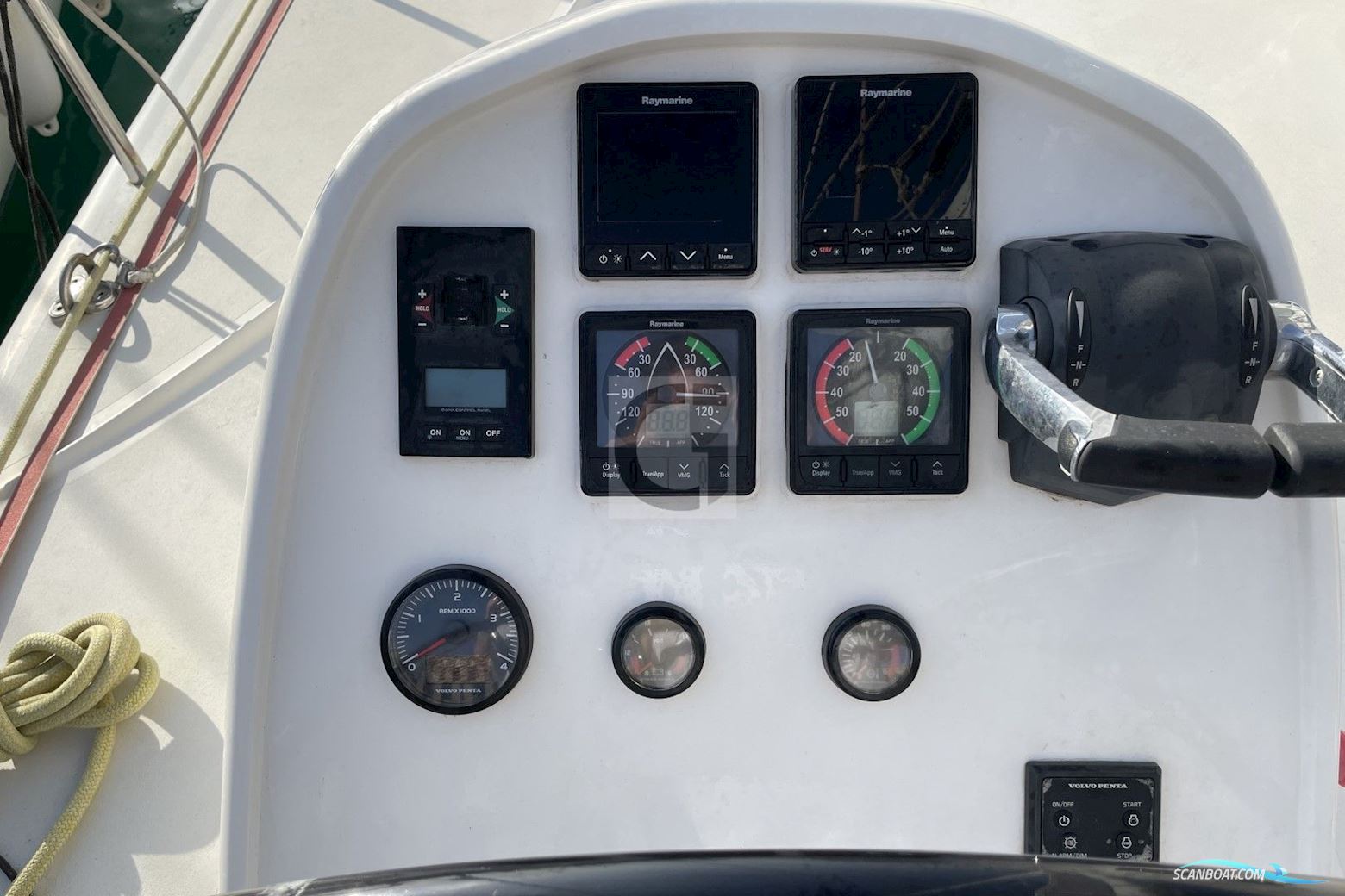 Ice Yachts Ice Cat 61