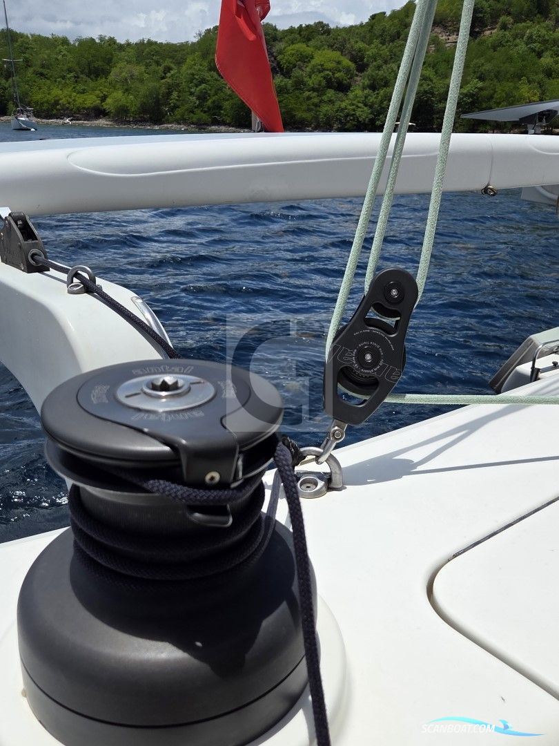 Ice Yachts Ice Cat 61