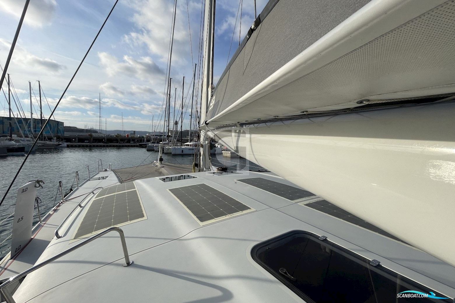 Ice Yachts Ice Cat 61