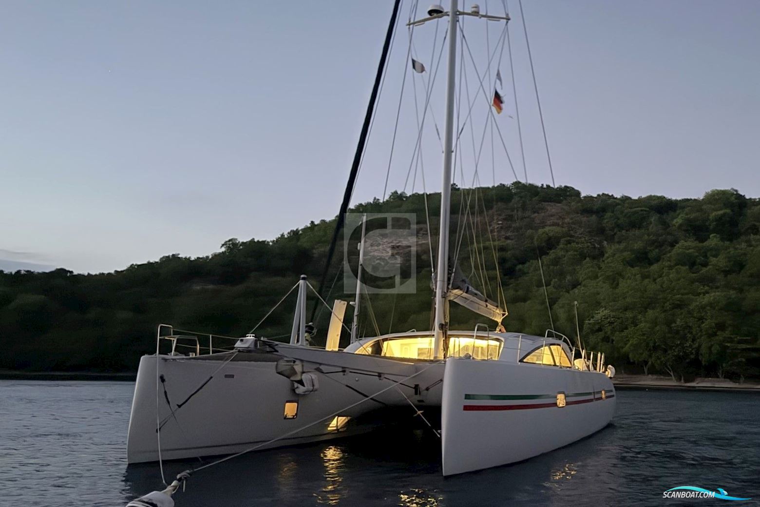 Ice Yachts Ice Cat 61