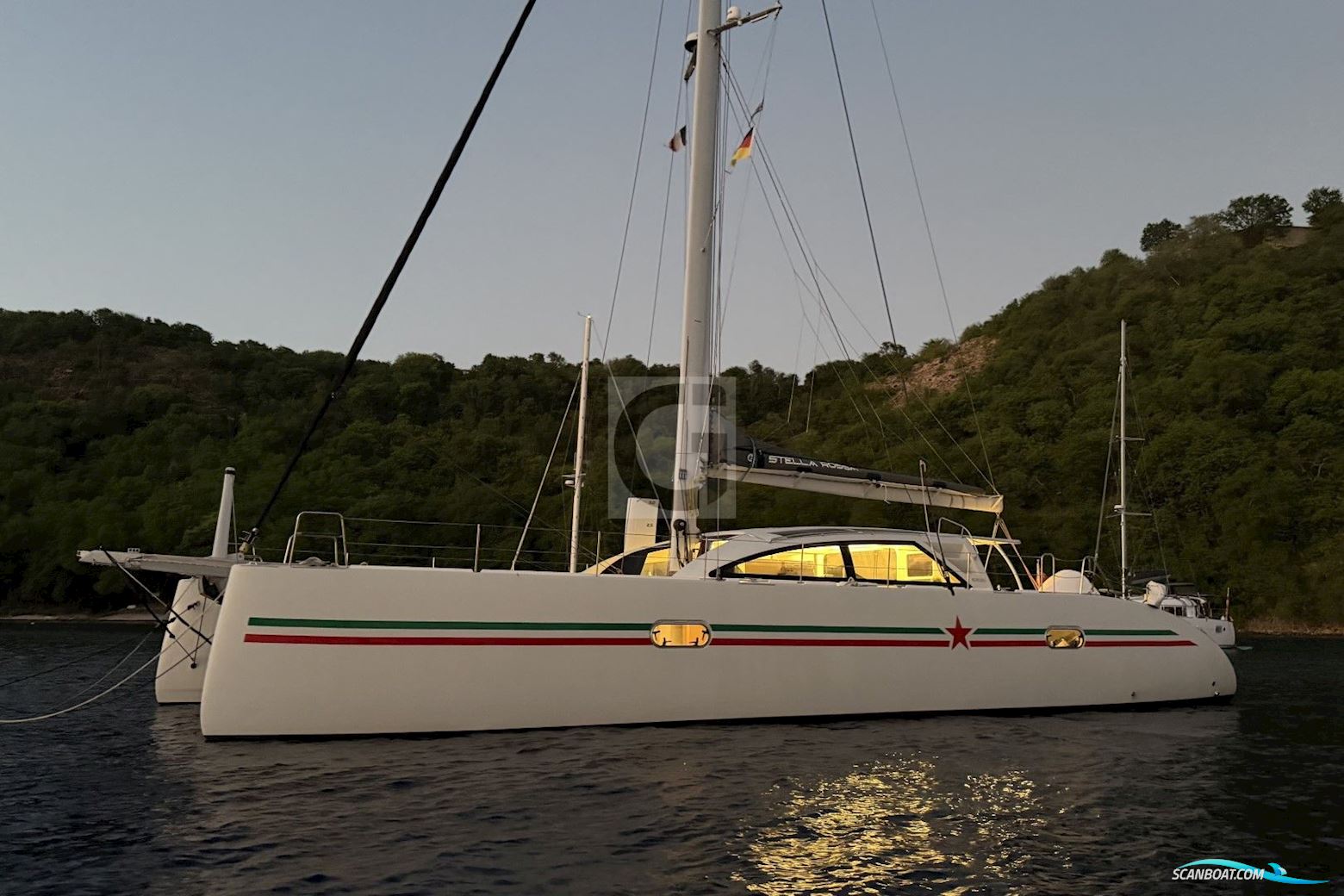 Ice Yachts Ice Cat 61