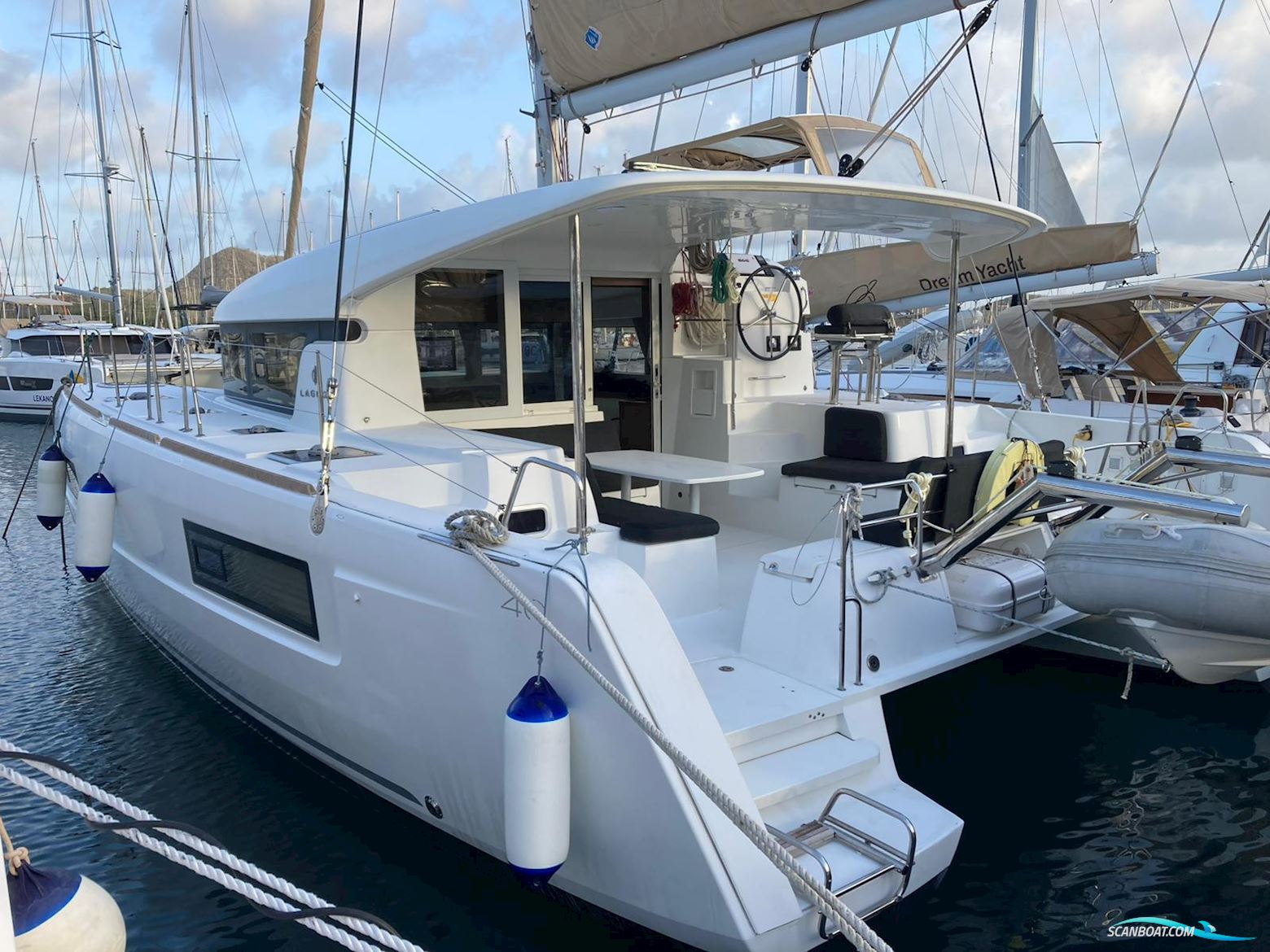 LAGOON  40