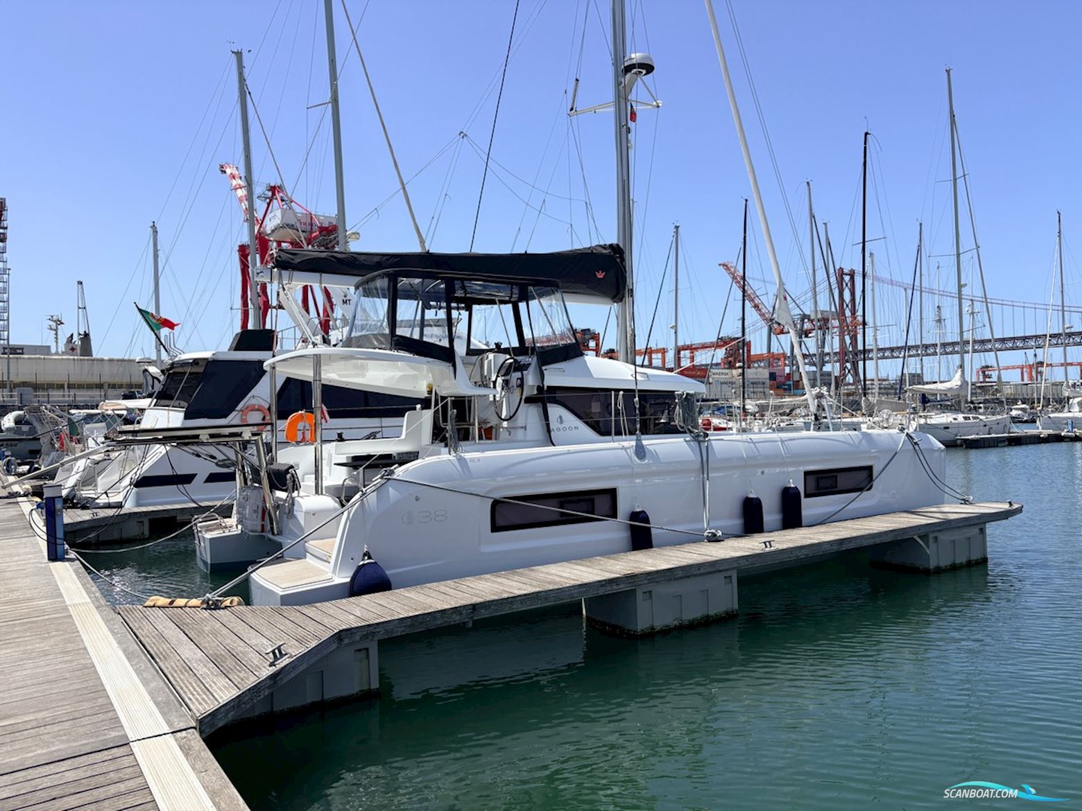 Lagoon 38