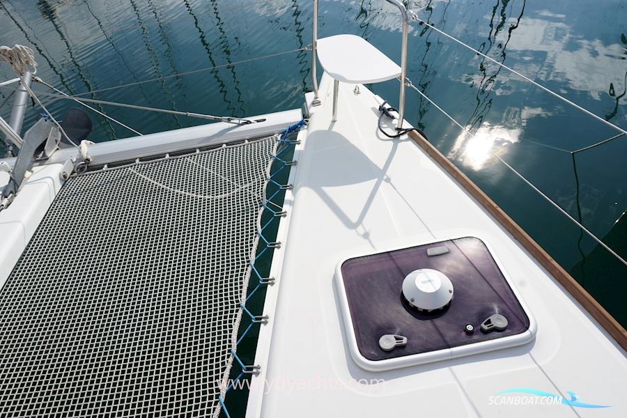 Lagoon 380 S2