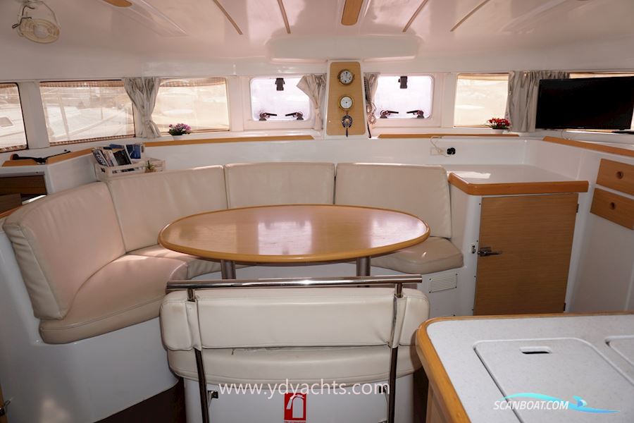 Lagoon 380 S2
