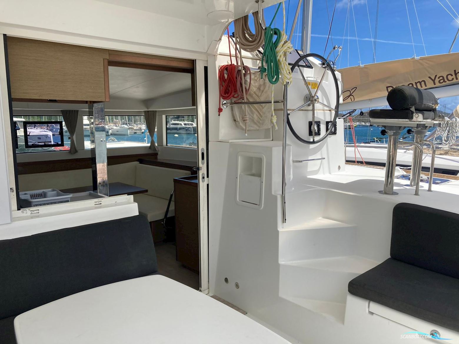 Lagoon 40