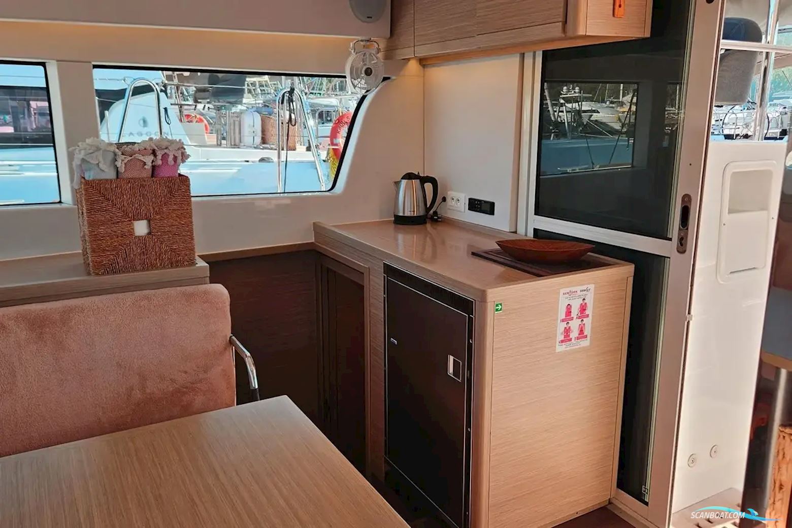 Lagoon 40