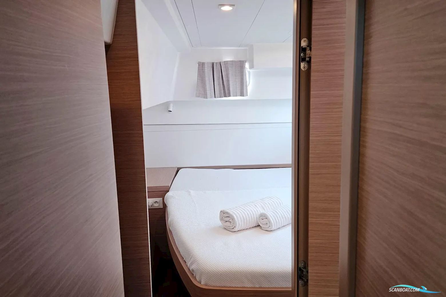 Lagoon 40