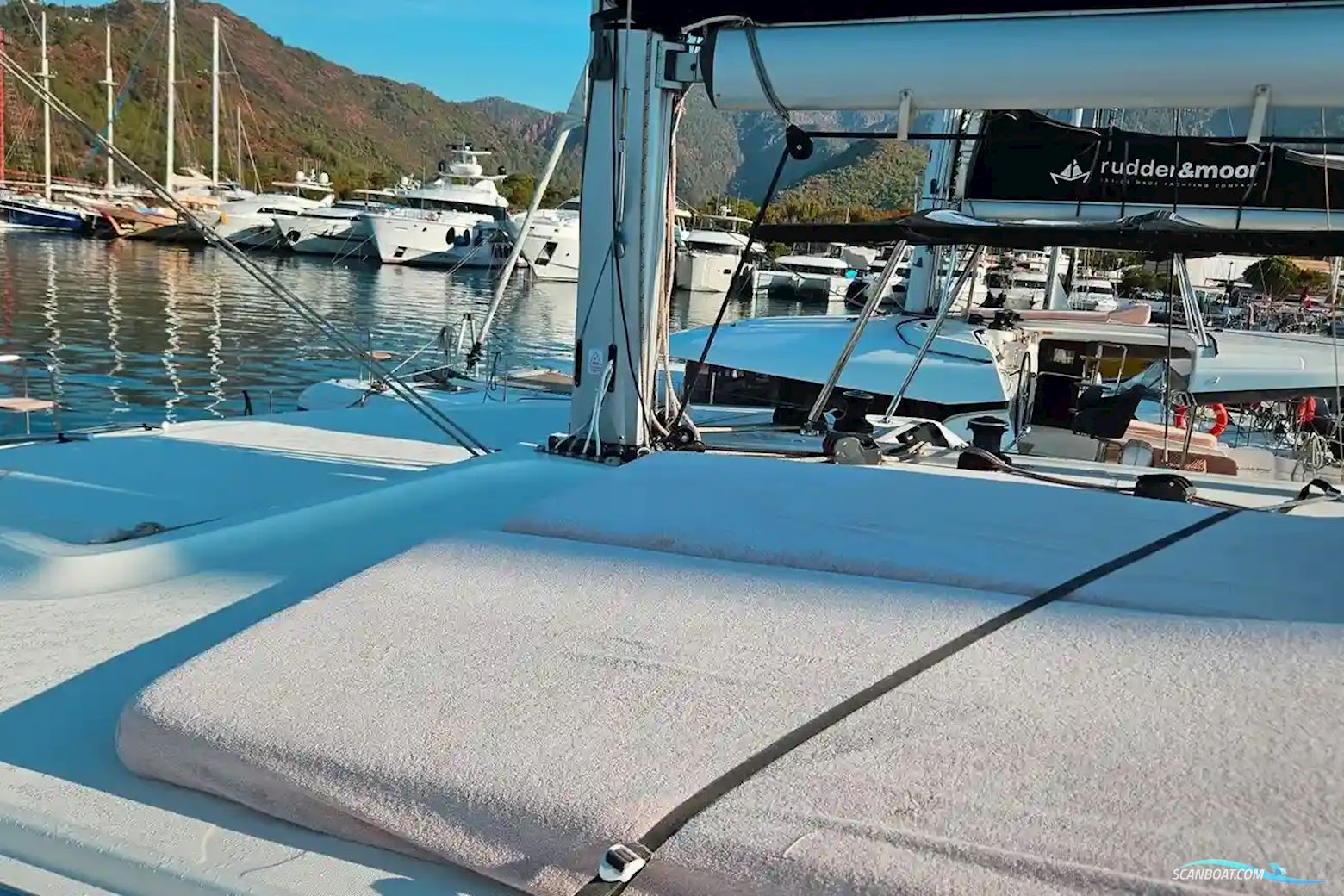 Lagoon 40