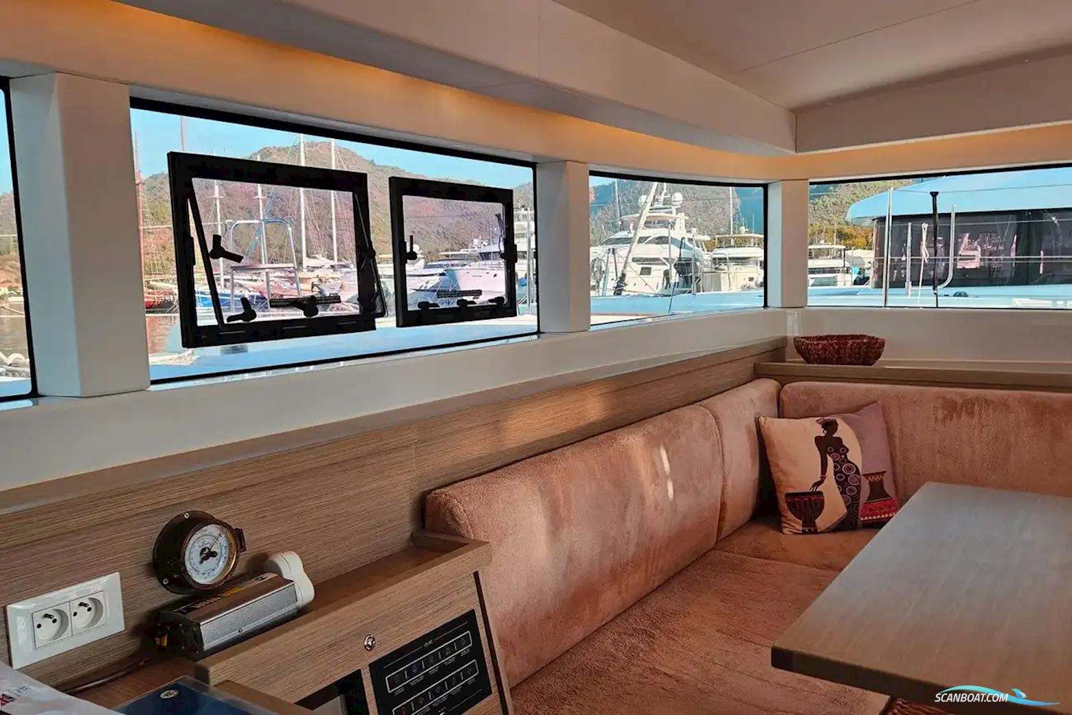 Lagoon 40