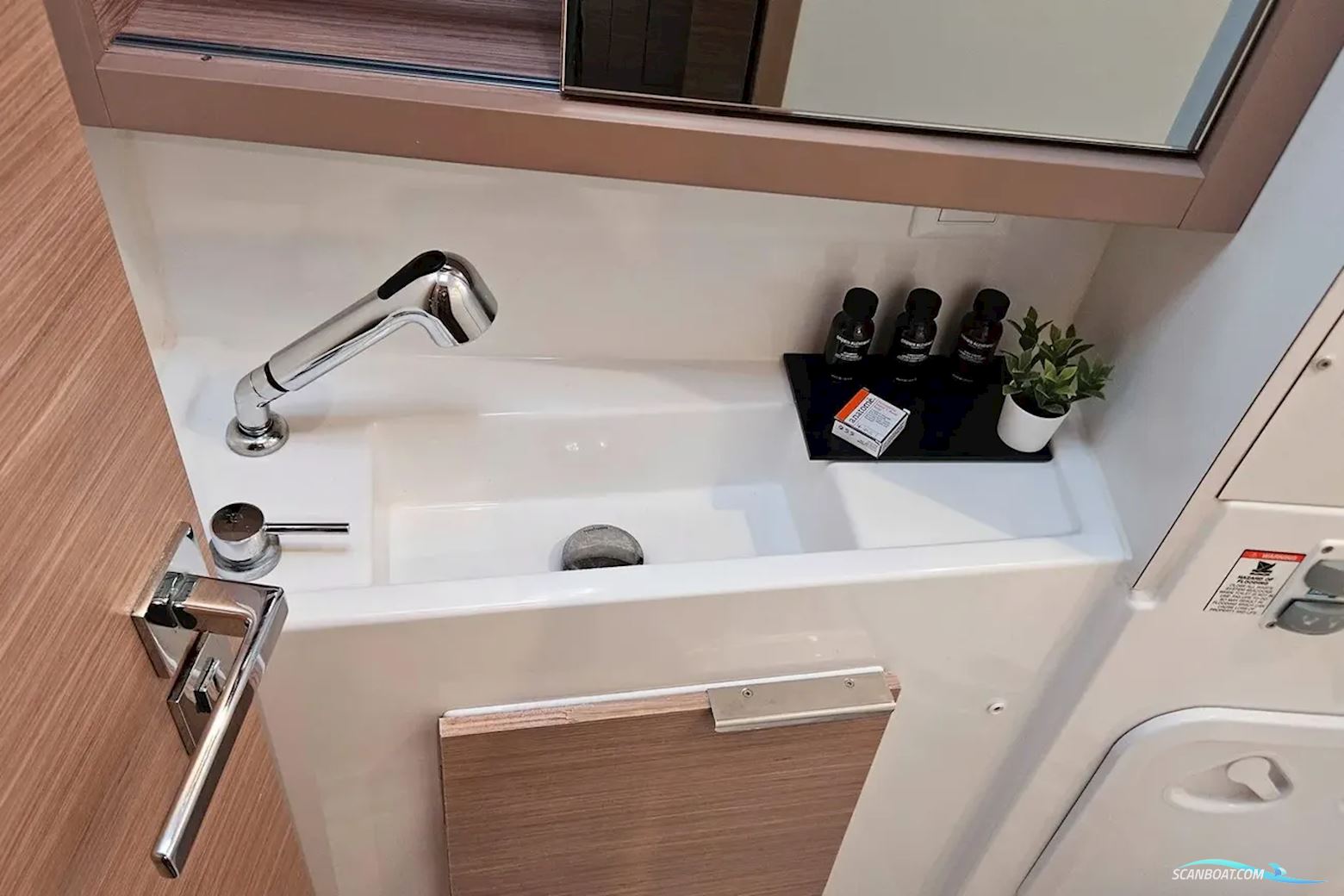 Lagoon 40