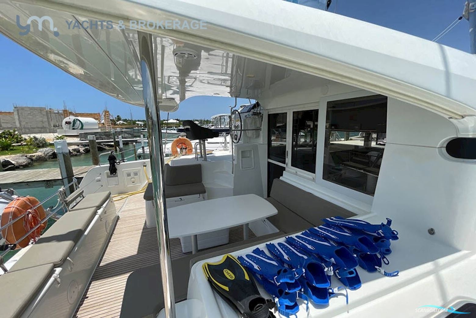 Lagoon 40