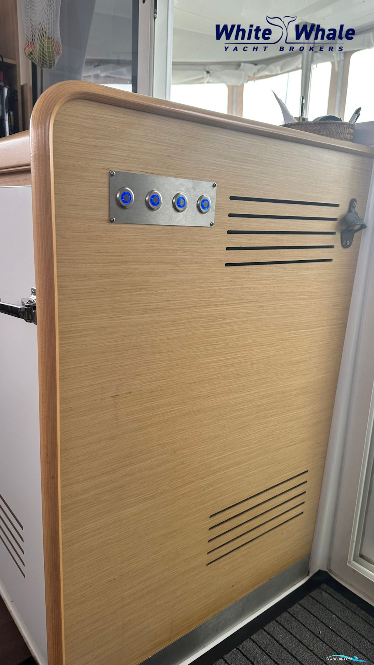 Lagoon 400