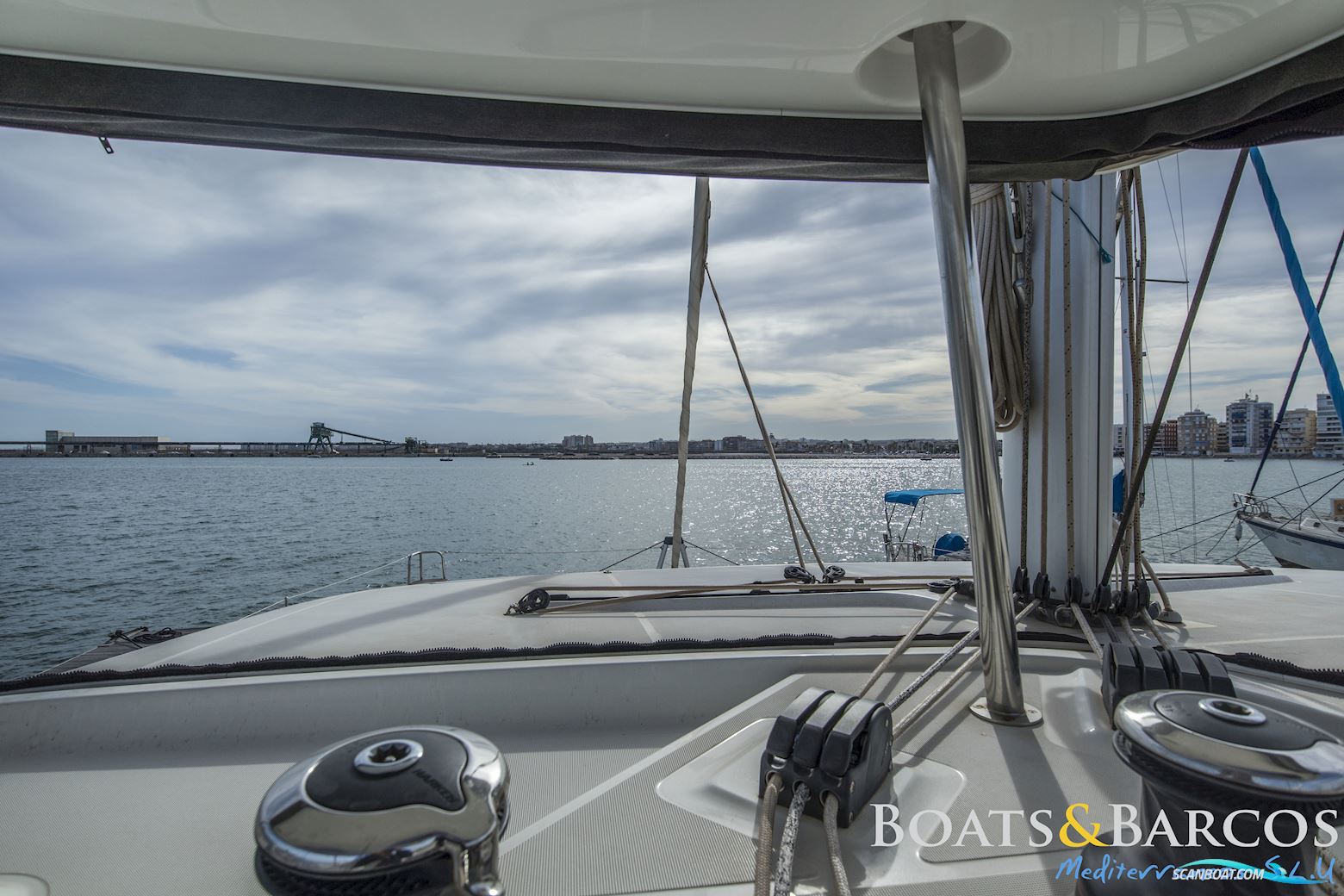 Lagoon 42