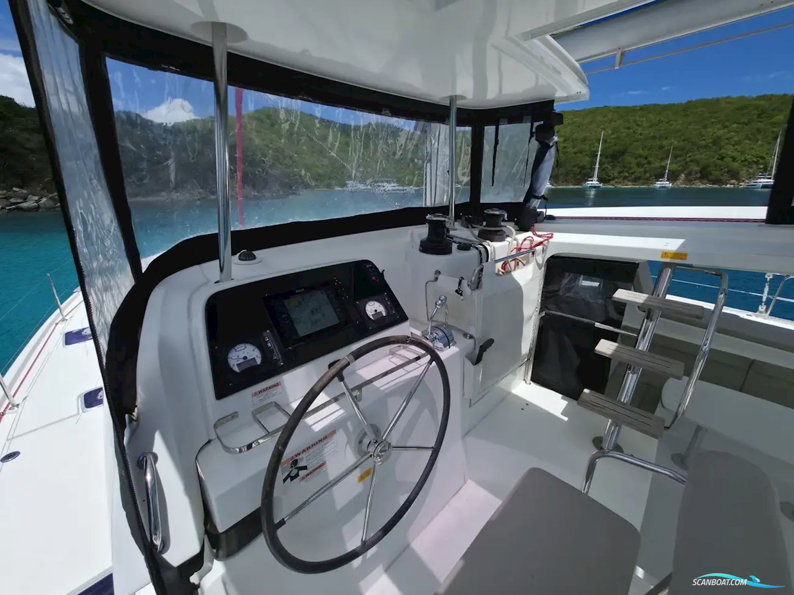 Lagoon 42