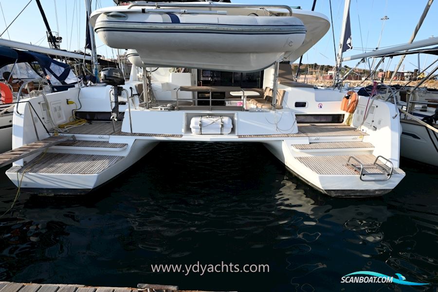 Lagoon 42
