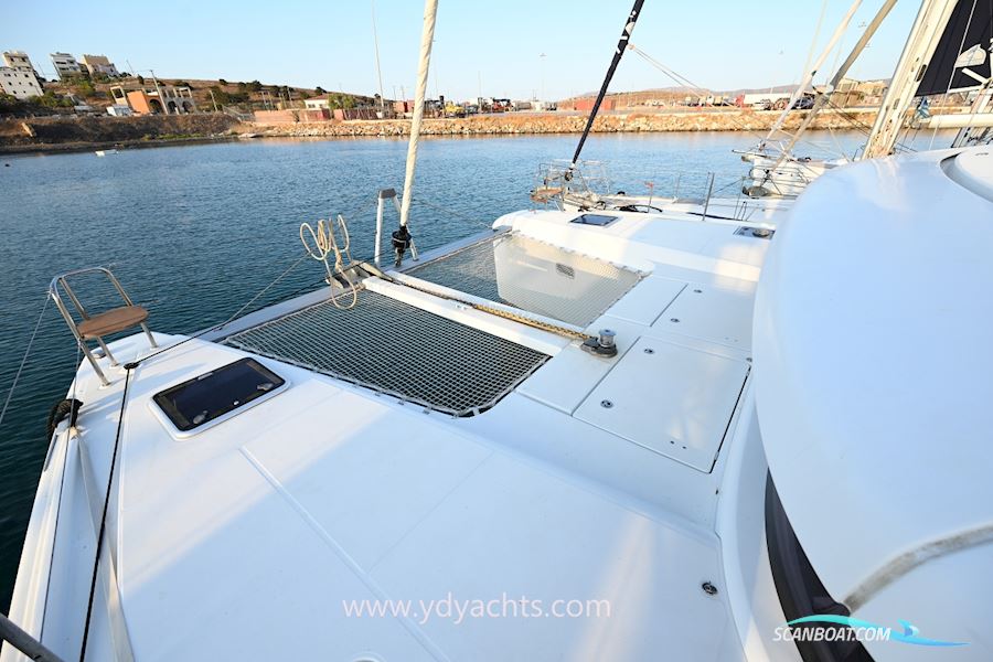 Lagoon 42