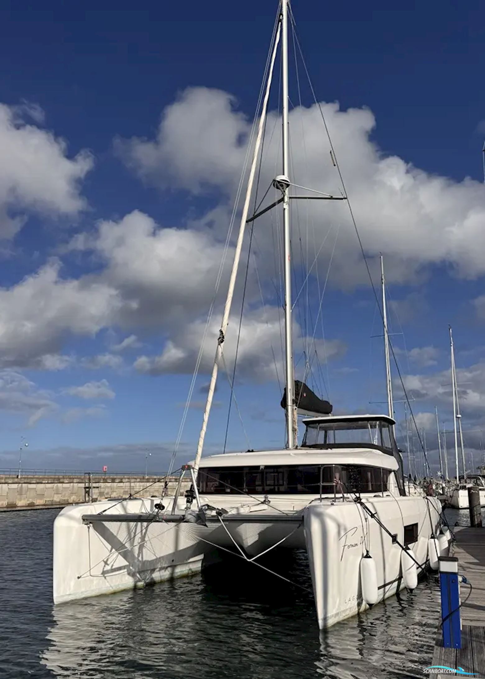 Lagoon 42