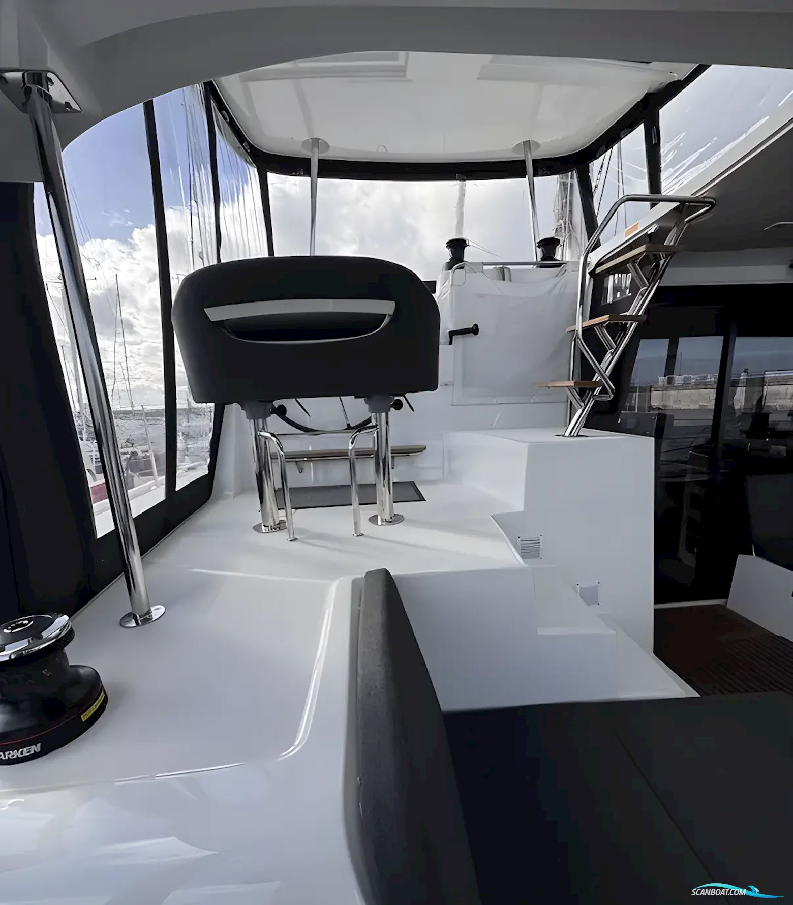Lagoon 42