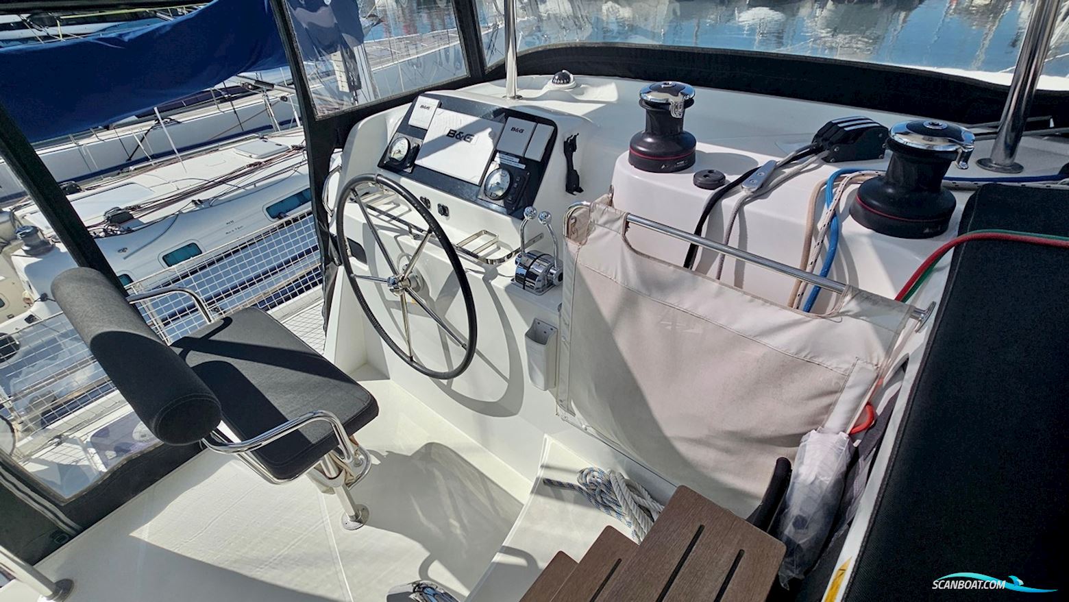 Lagoon 42