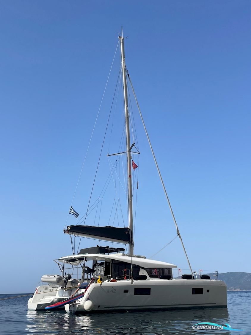 Lagoon 42