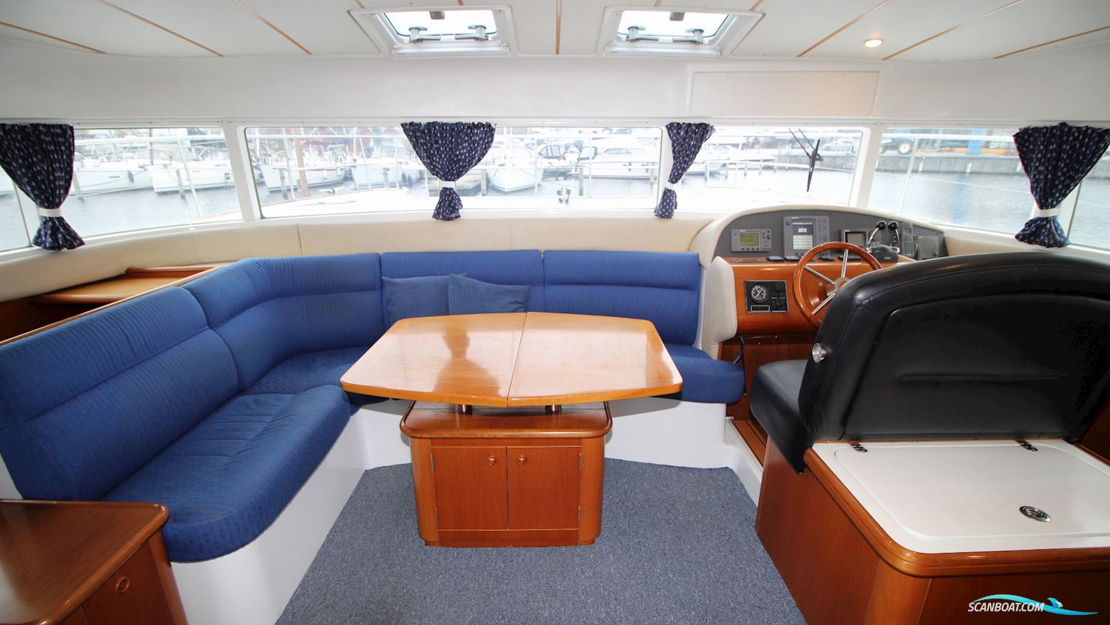 Lagoon 43 Power 3 Cabins