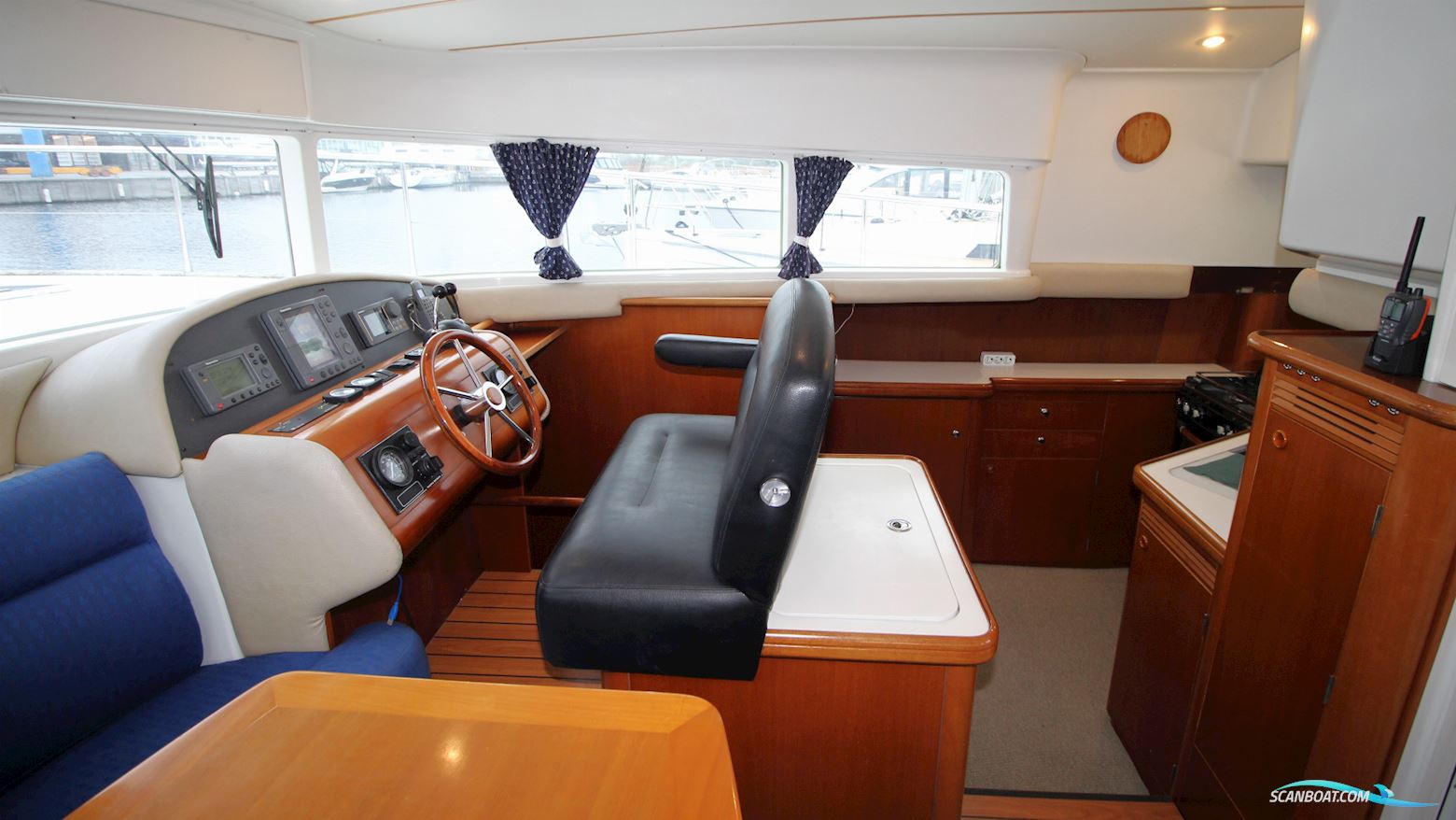 Lagoon 43 Power 3 Cabins