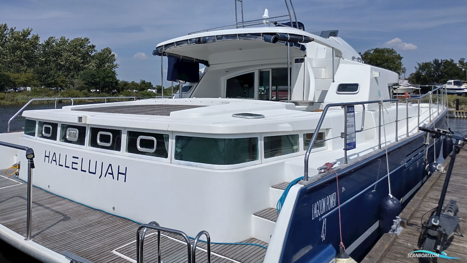 Lagoon 43 Power 3 Cabins