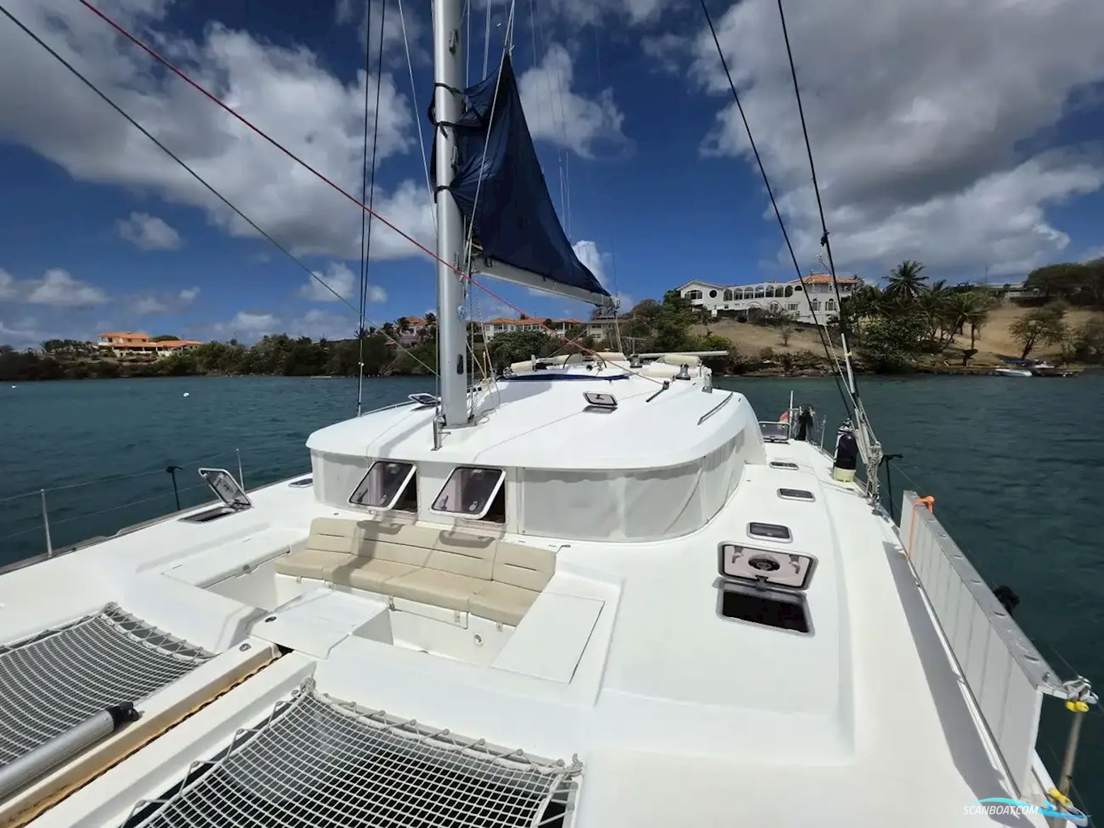 Lagoon 440