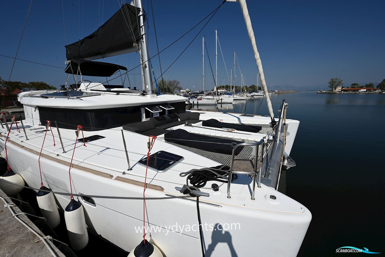 Lagoon 450 F