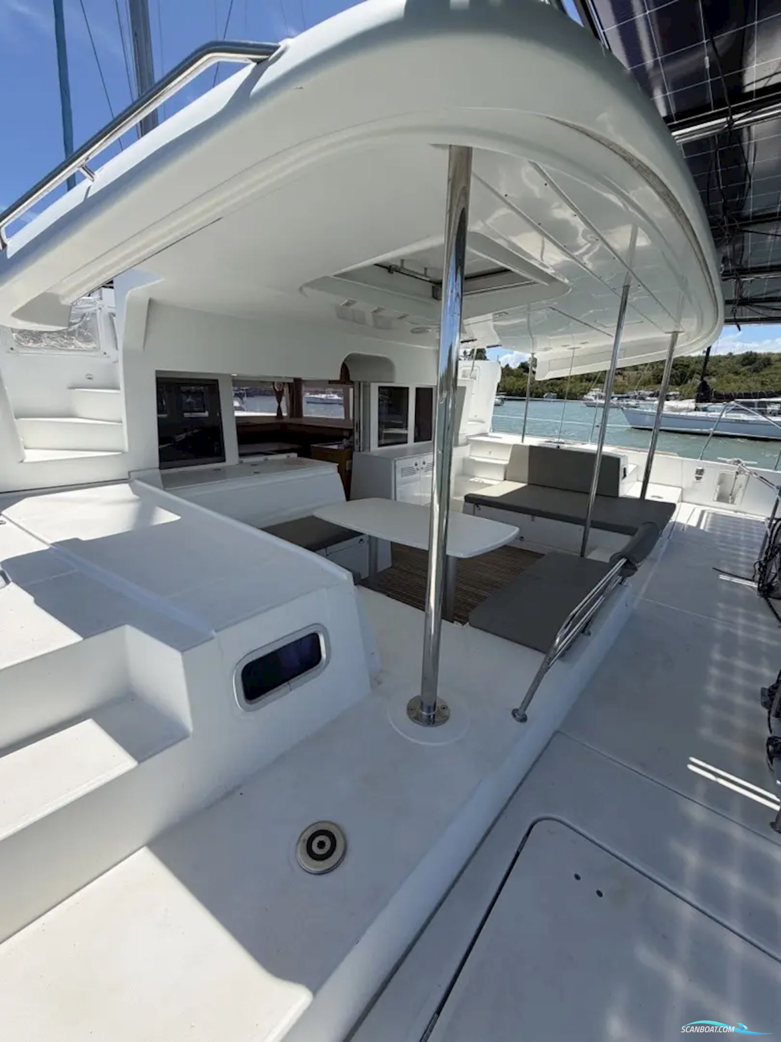 Lagoon 450 F