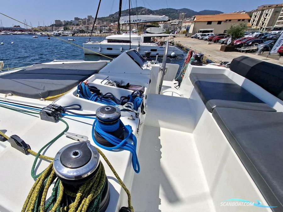 Lagoon 450 F