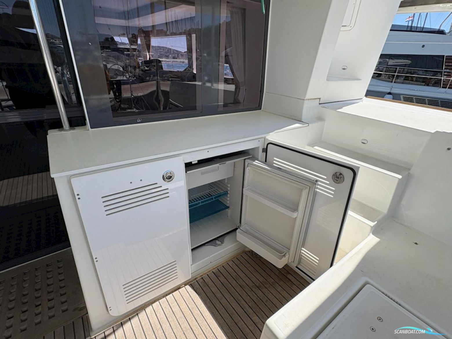 Lagoon 450