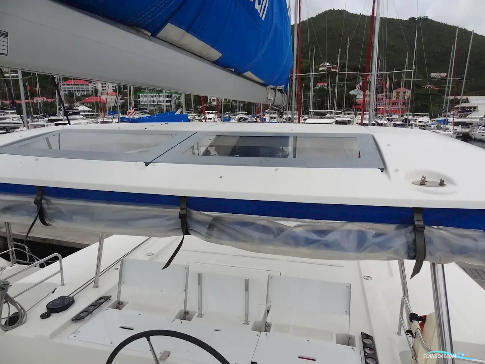 Lagoon 50