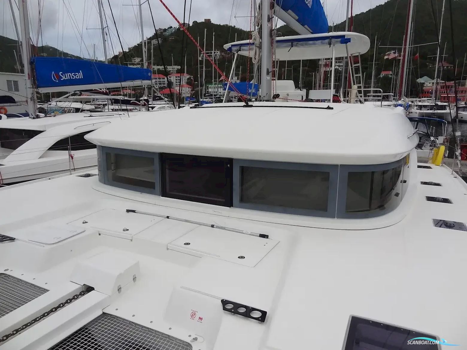 Lagoon 50