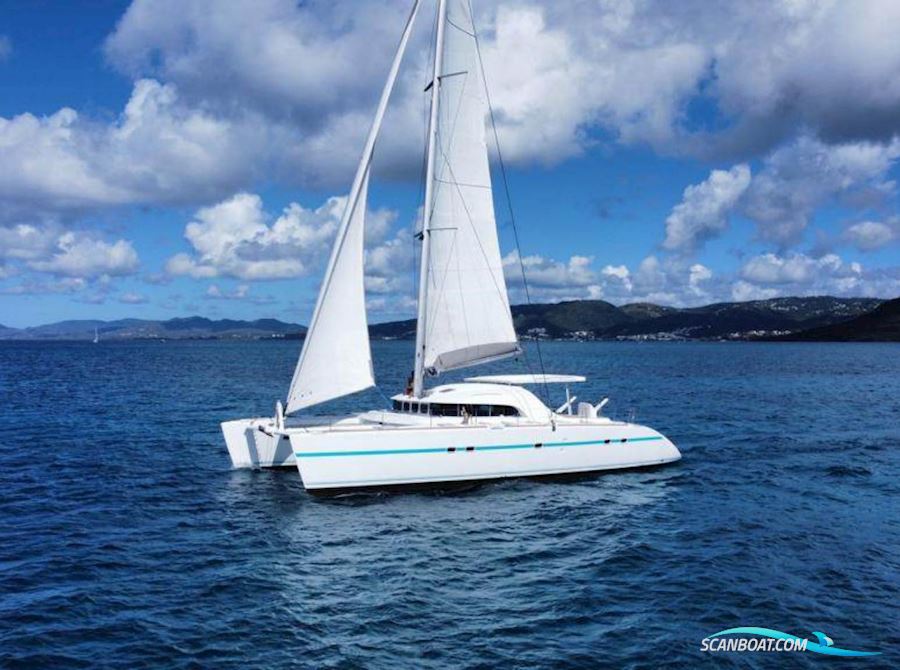 Lagoon 570 Flerskrogsbåd 2004, med Volvo Penta D2 - 75 motor, Martinique