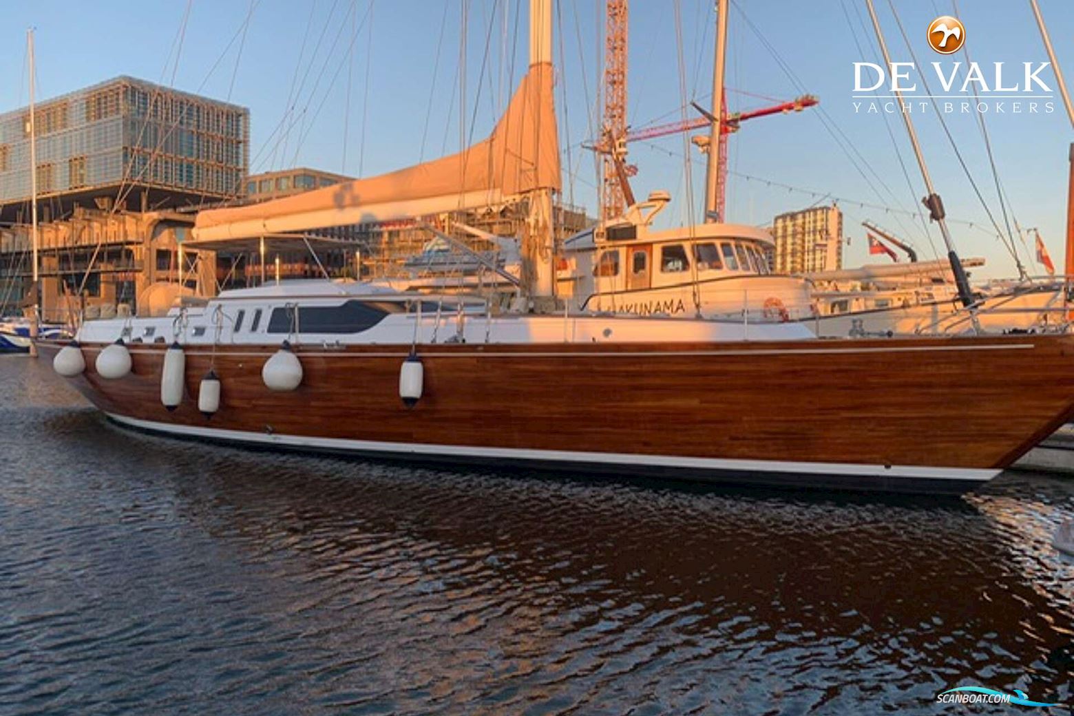 Lagoon Royal Classic 65
