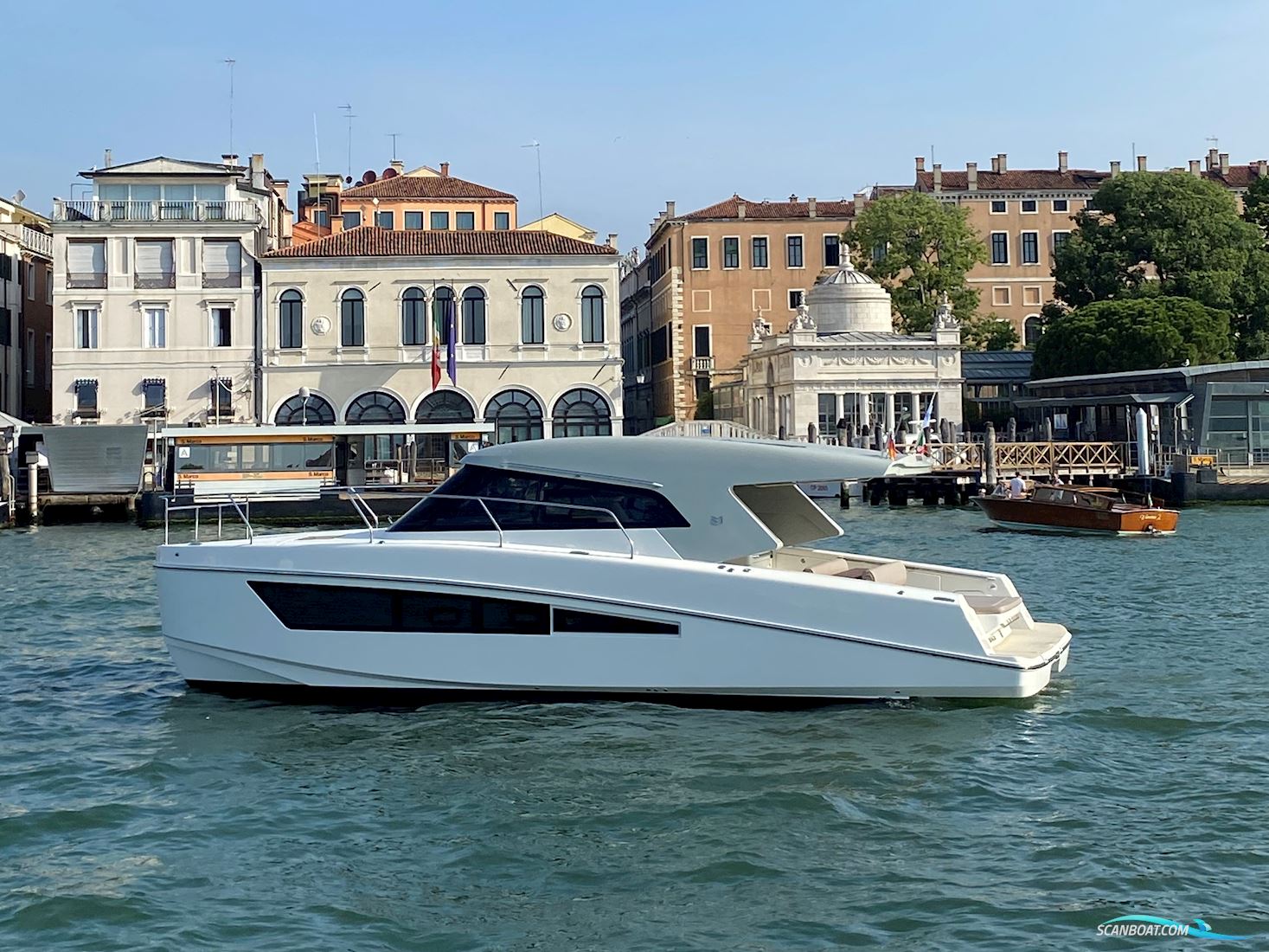 Makai Makai 37 - Neuboot