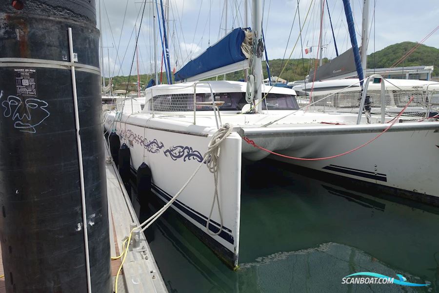 Nautitech 442 Flerskrogsbåd 2011, med Yanmar 3JH5E motor, Martinique